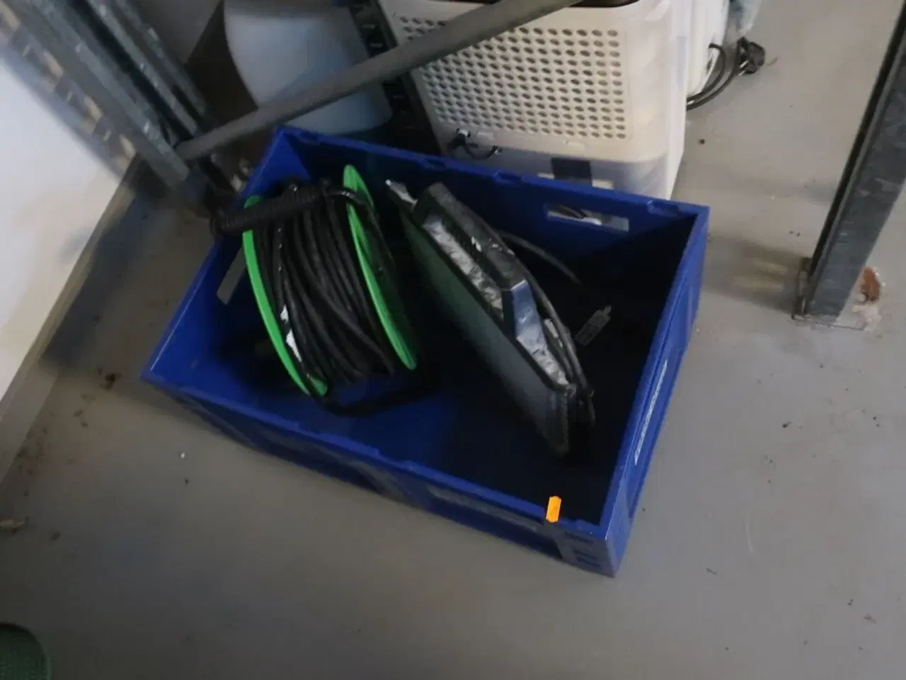 Billede 4 - Varmeblæser, kabelrulle m.m.