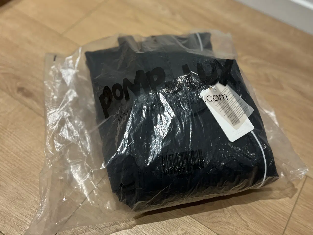 Billede 2 - Nye skibukser fra PompdeLux 134-140