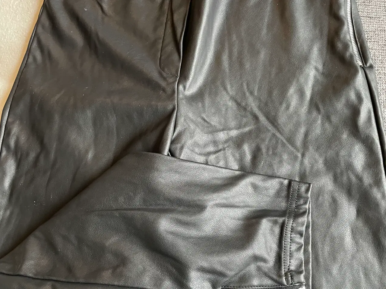 Billede 2 - Sorte bukser