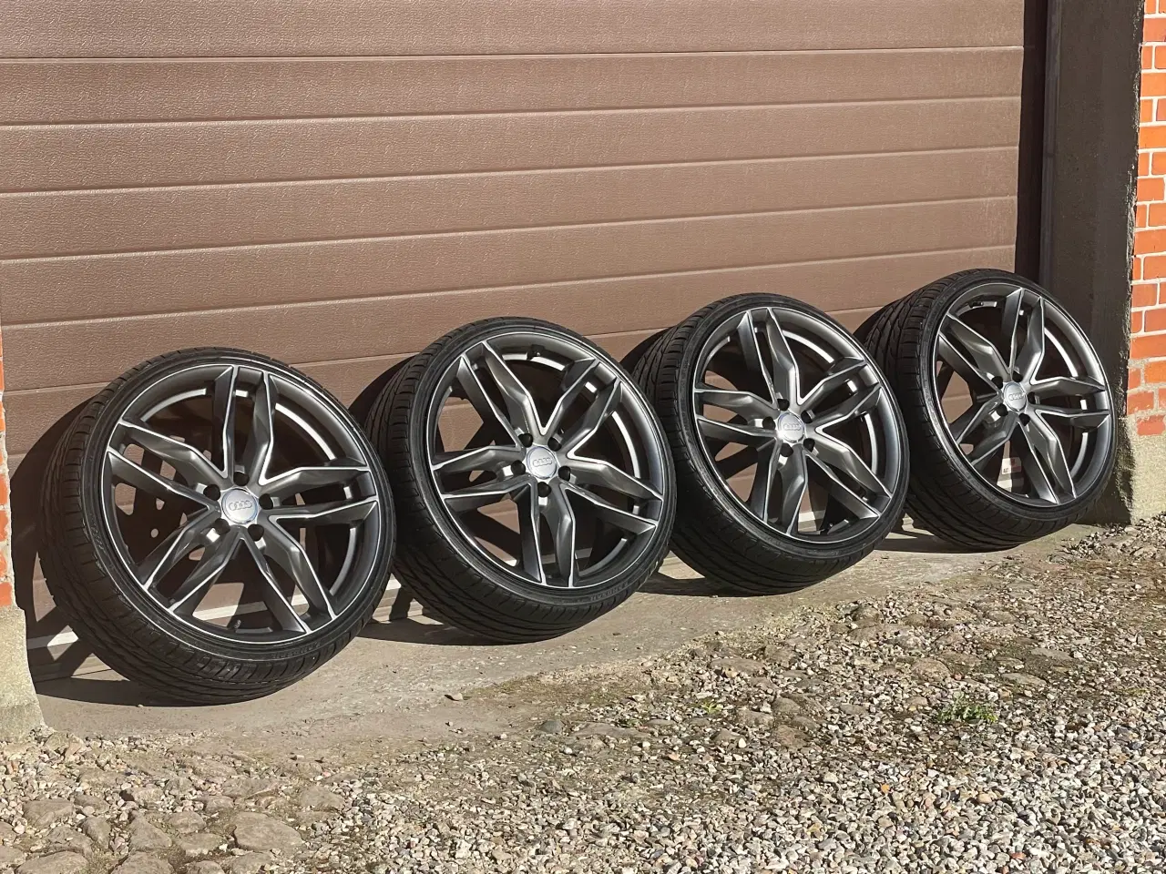 Billede 3 - Alufælge 245/30 R20 krydsmål 5x112 90% mønster