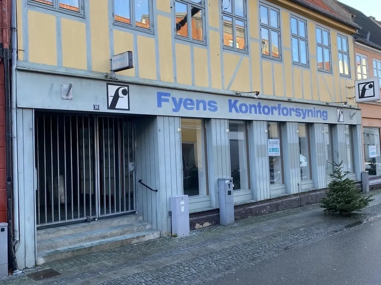 Billede 1 - Lyst butikslokale til leje i Mellemgade 14, Fyn.