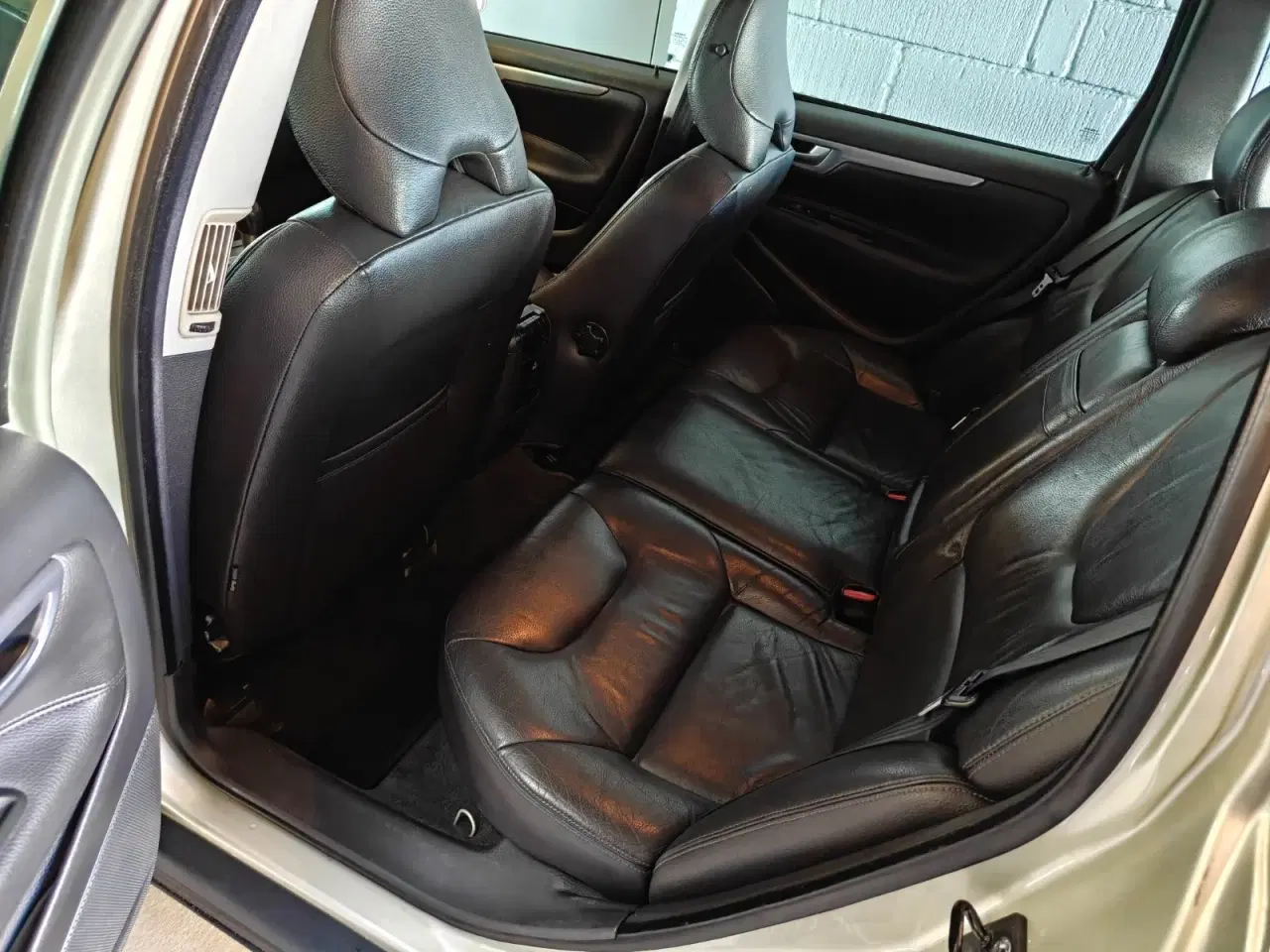 Billede 8 - Volvo V70 2,4 140 Momentum