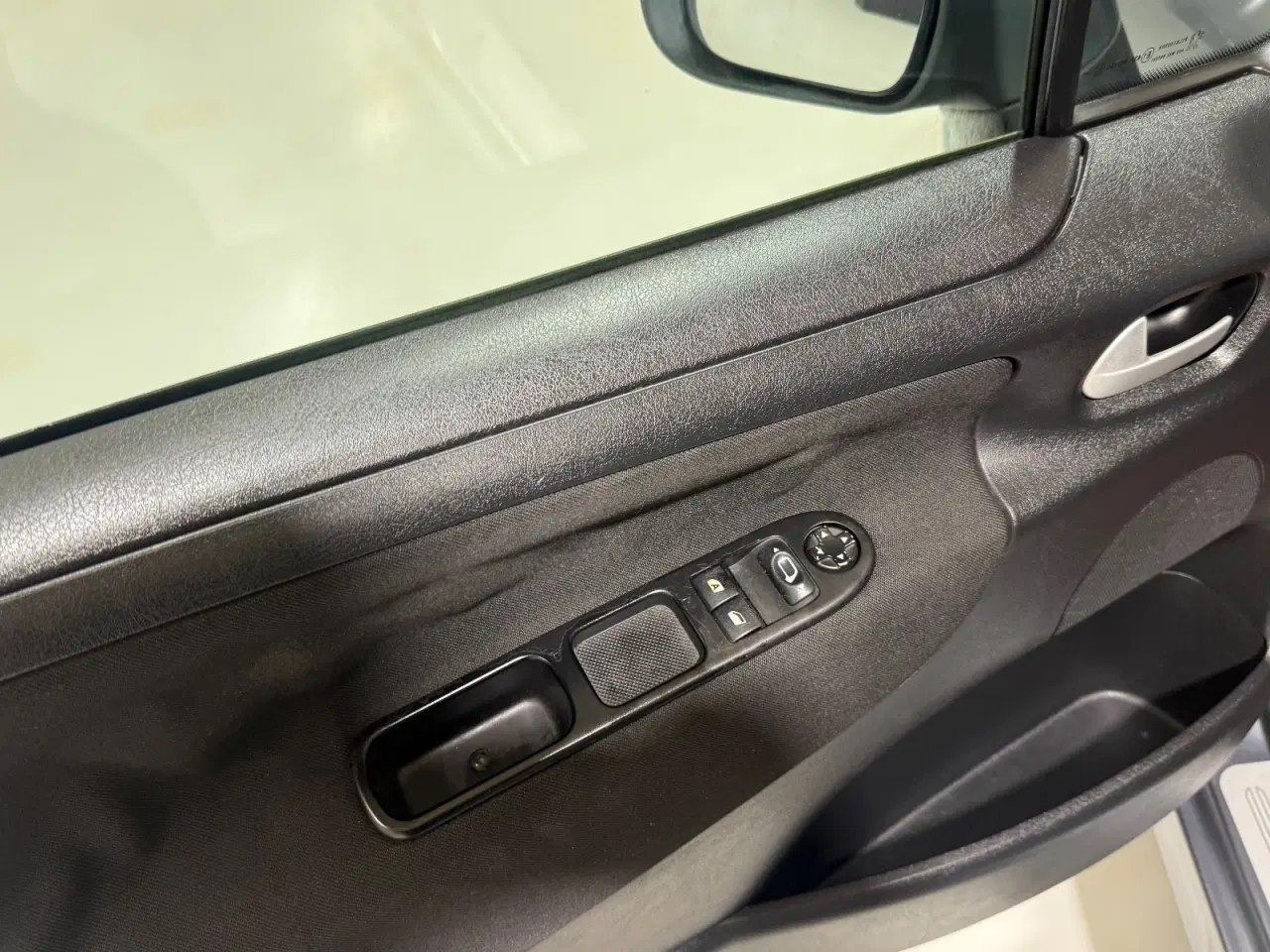 Billede 15 - Peugeot 207 1,6 HDi 90 Comfort+