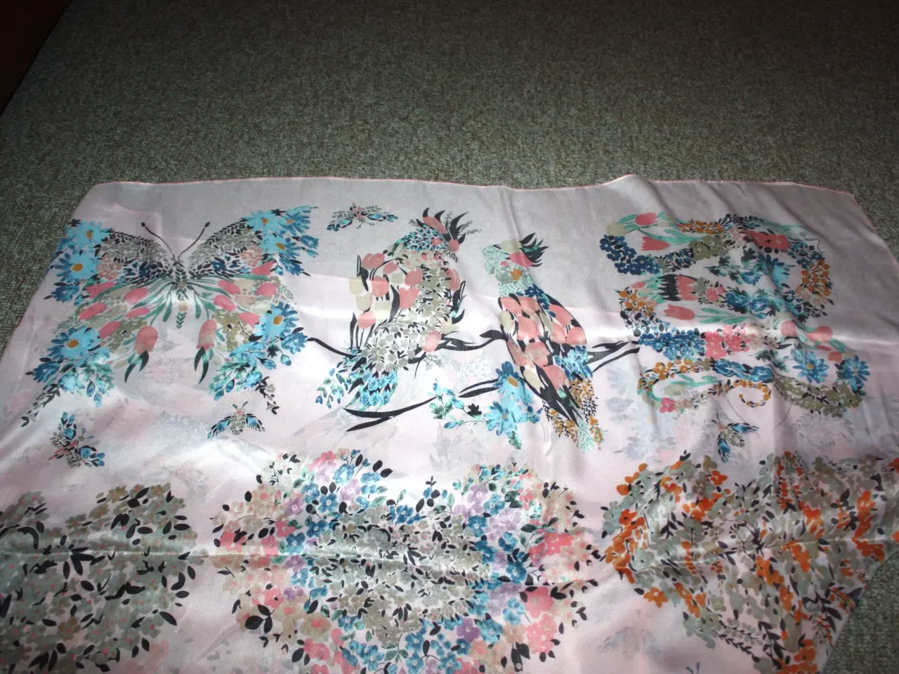 Billede 4 - Dansk Smykkekunst tørklæde / pareo 176 cm x 91 cm