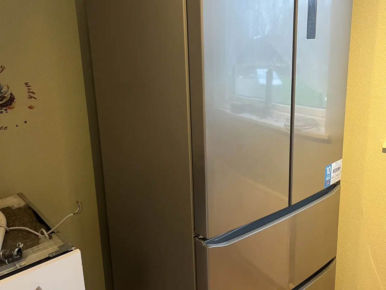 Billede 3 - En lækker dobbelt låget køle/fryseskab