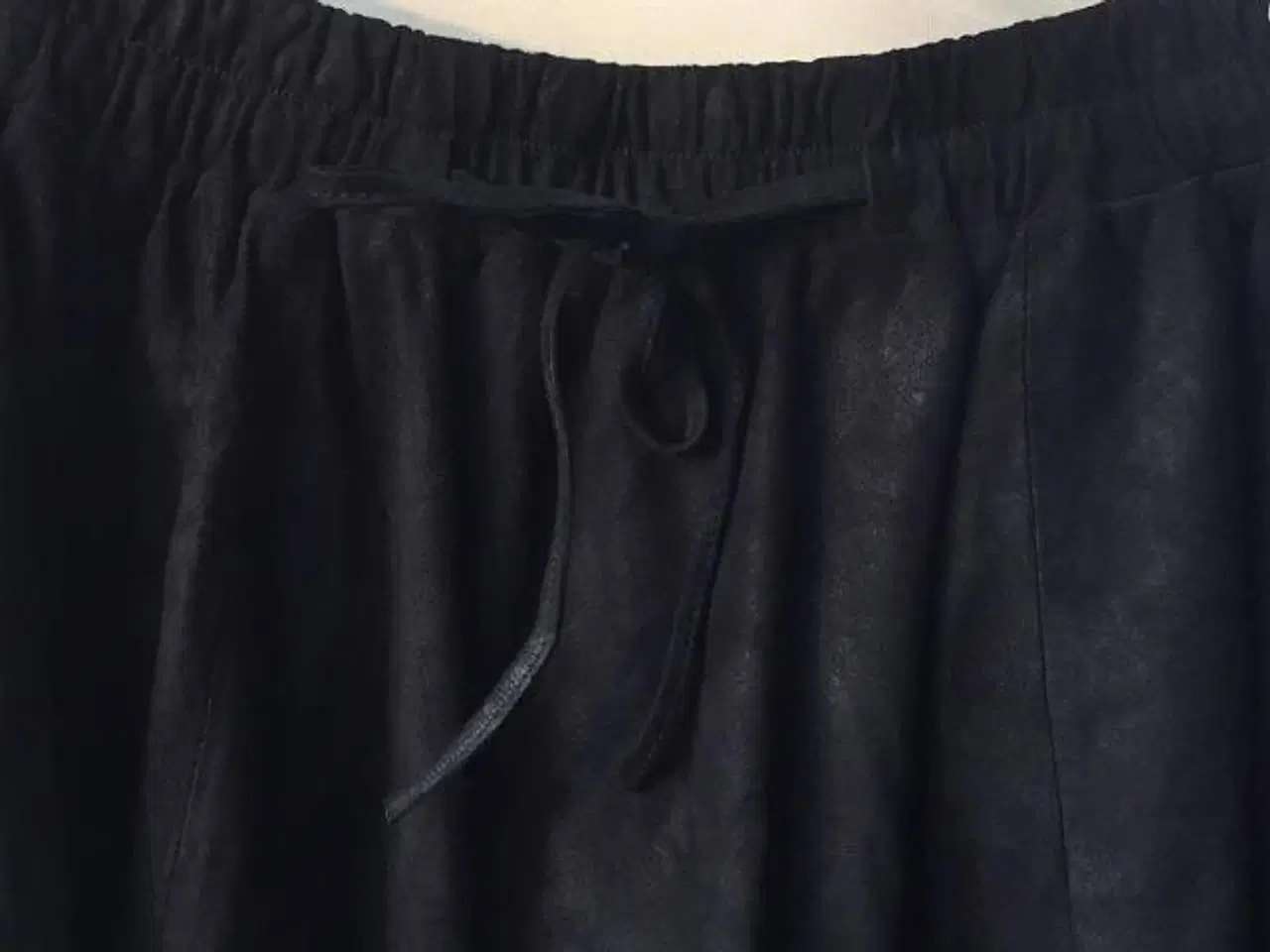Billede 2 - 2ndDay, skindnederdel, str 40