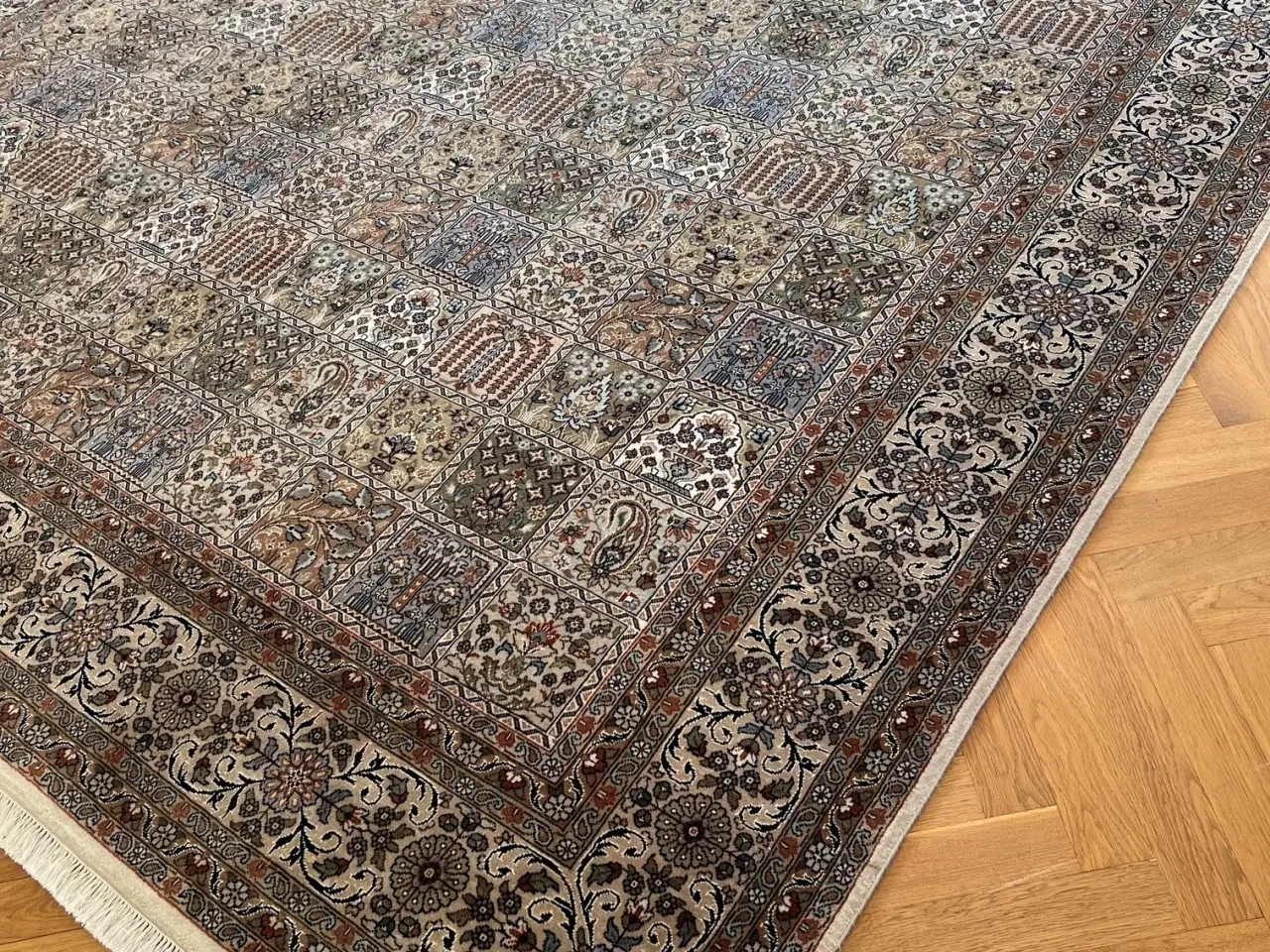 Billede 7 - Ægte tæppe i flotte farver