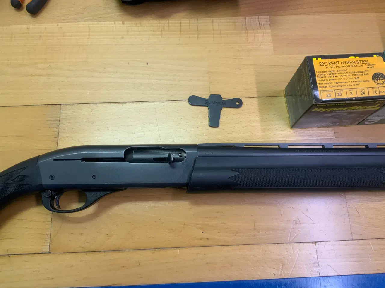 Billede 2 - Halvautomat Remington model 1100 cal. 20/70