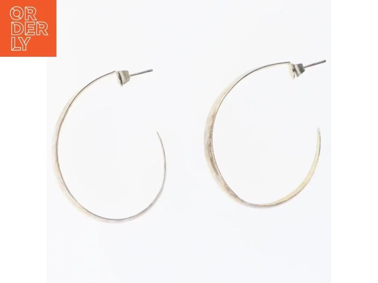 Billede 1 - Øreringe i metal (str. 4,5 x 3,5 cm)