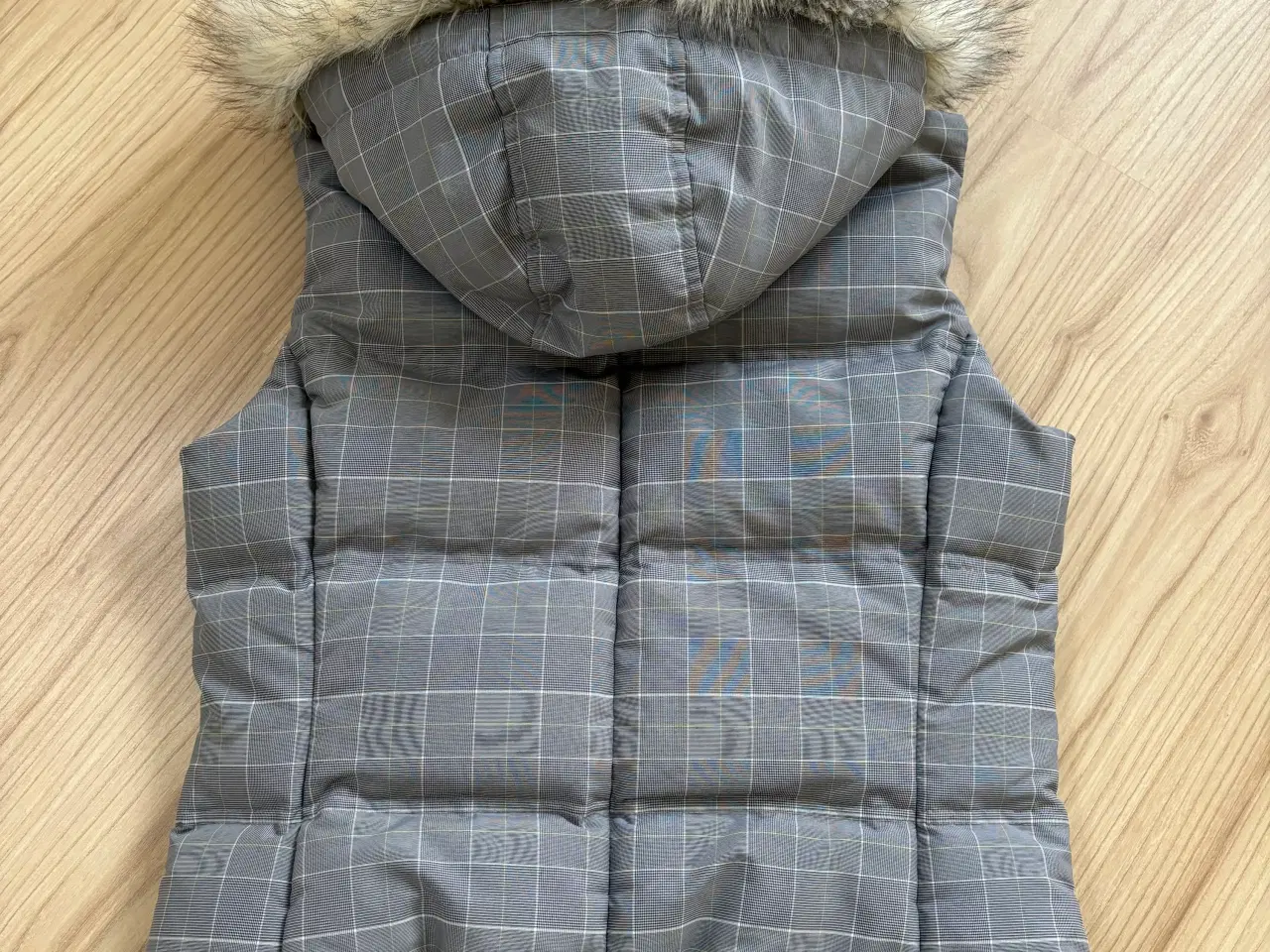 Billede 2 - Super skøn dun vest ( Kun 50 kr ). 