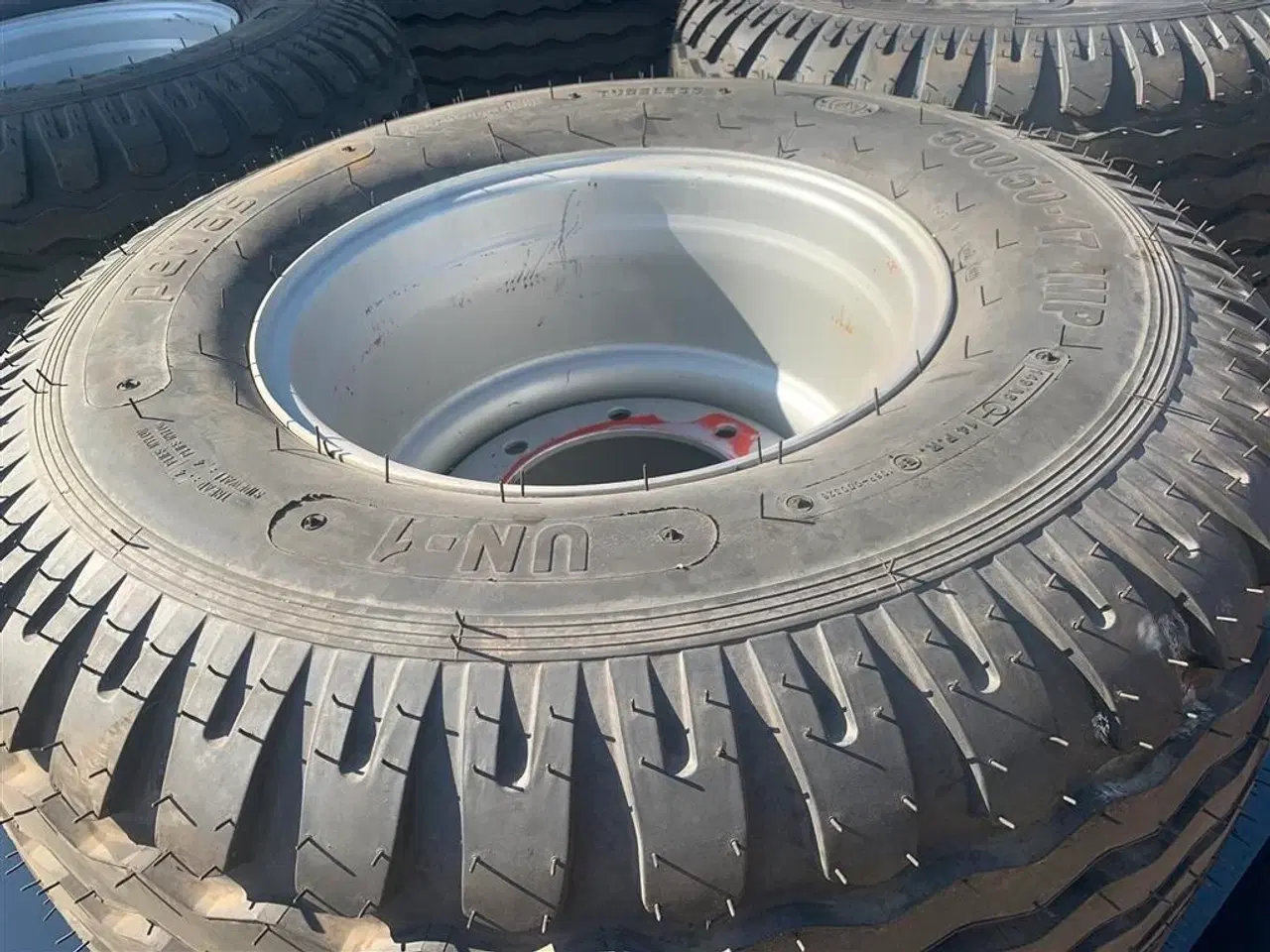 Billede 1 - Petlas 500/50-17