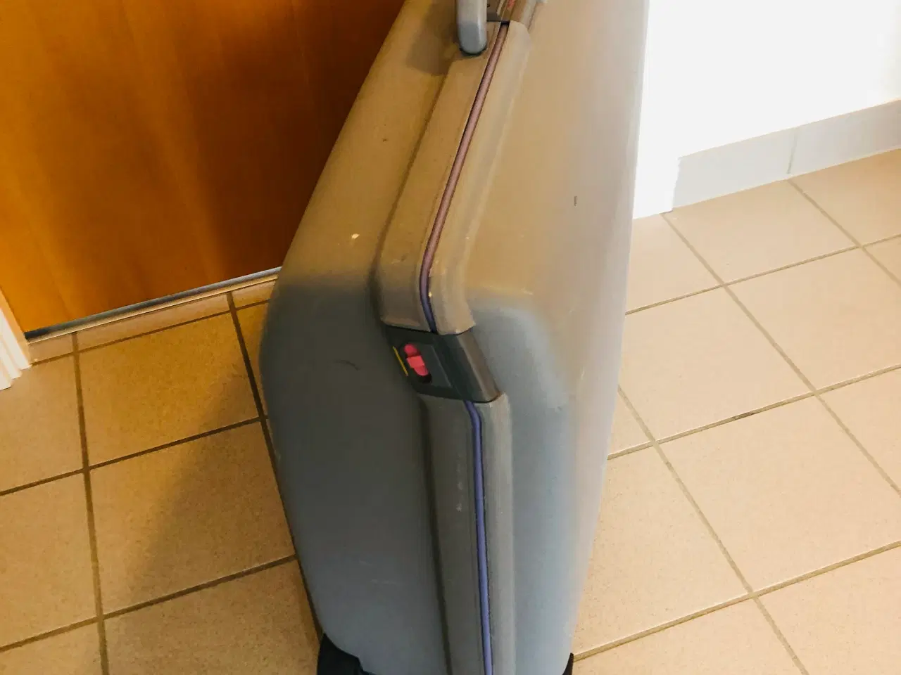 Billede 3 - Kuffert grå 