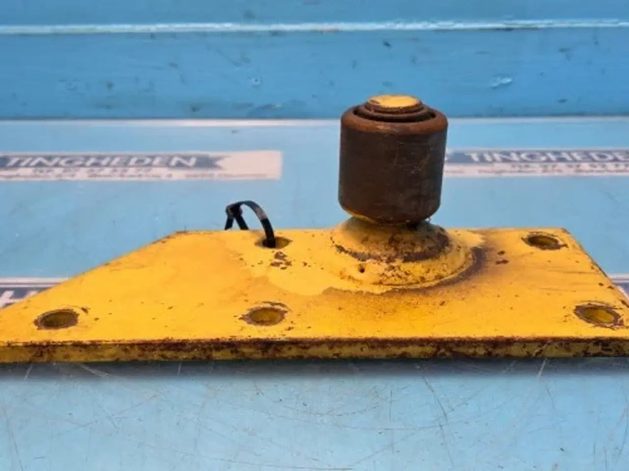 Billede 2 - New Holland TX68 Beslag R. 452395