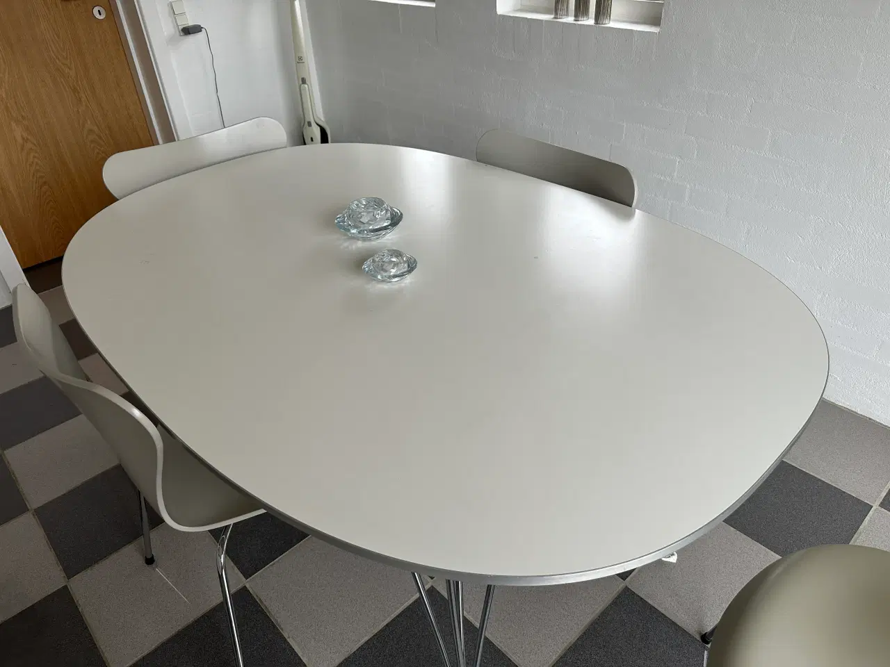 Billede 3 - Spisebord Piet Hein