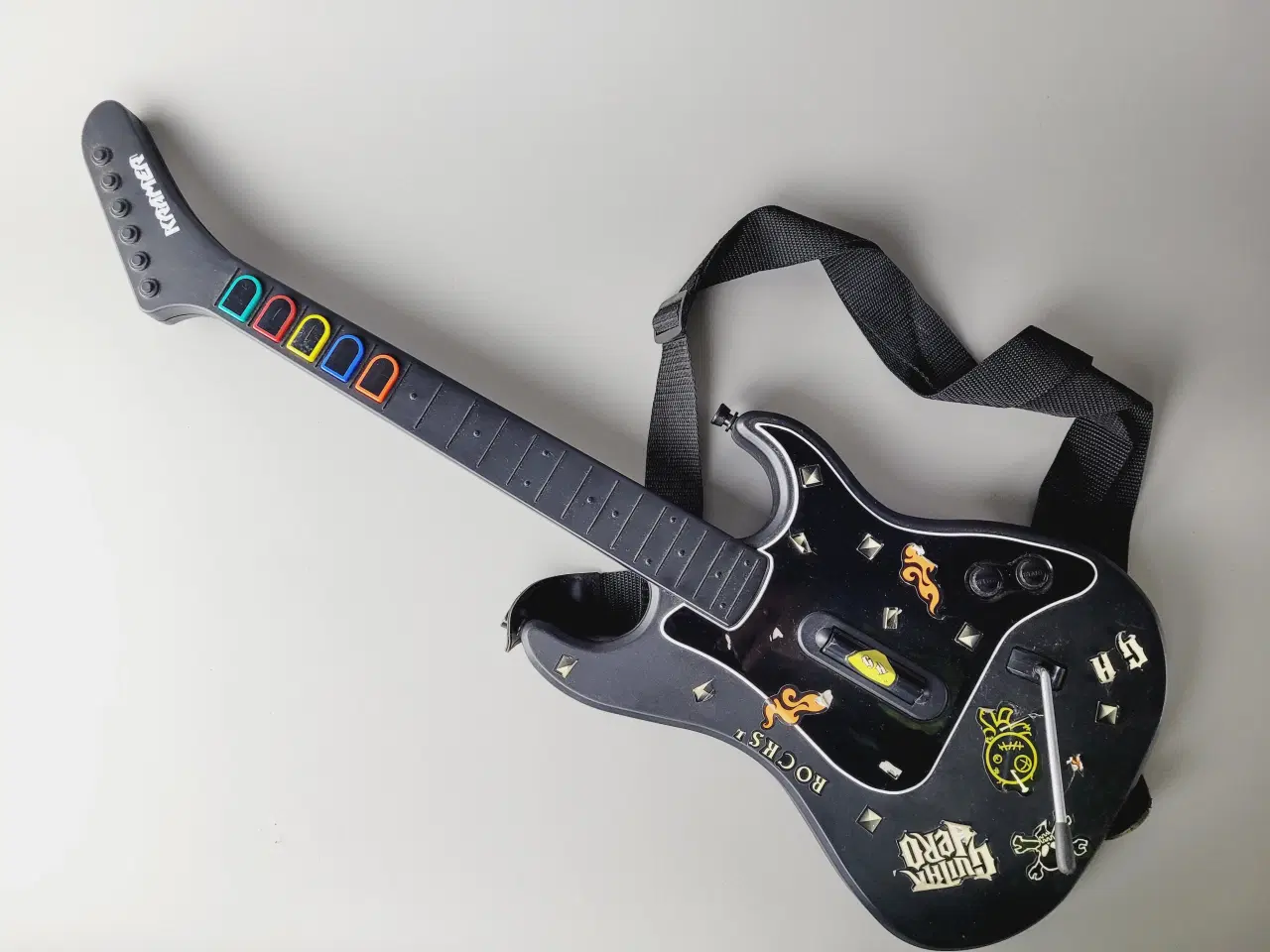 Billede 1 - ⭐️· Guitar Hero Kramer Striker til PS2 / PS3