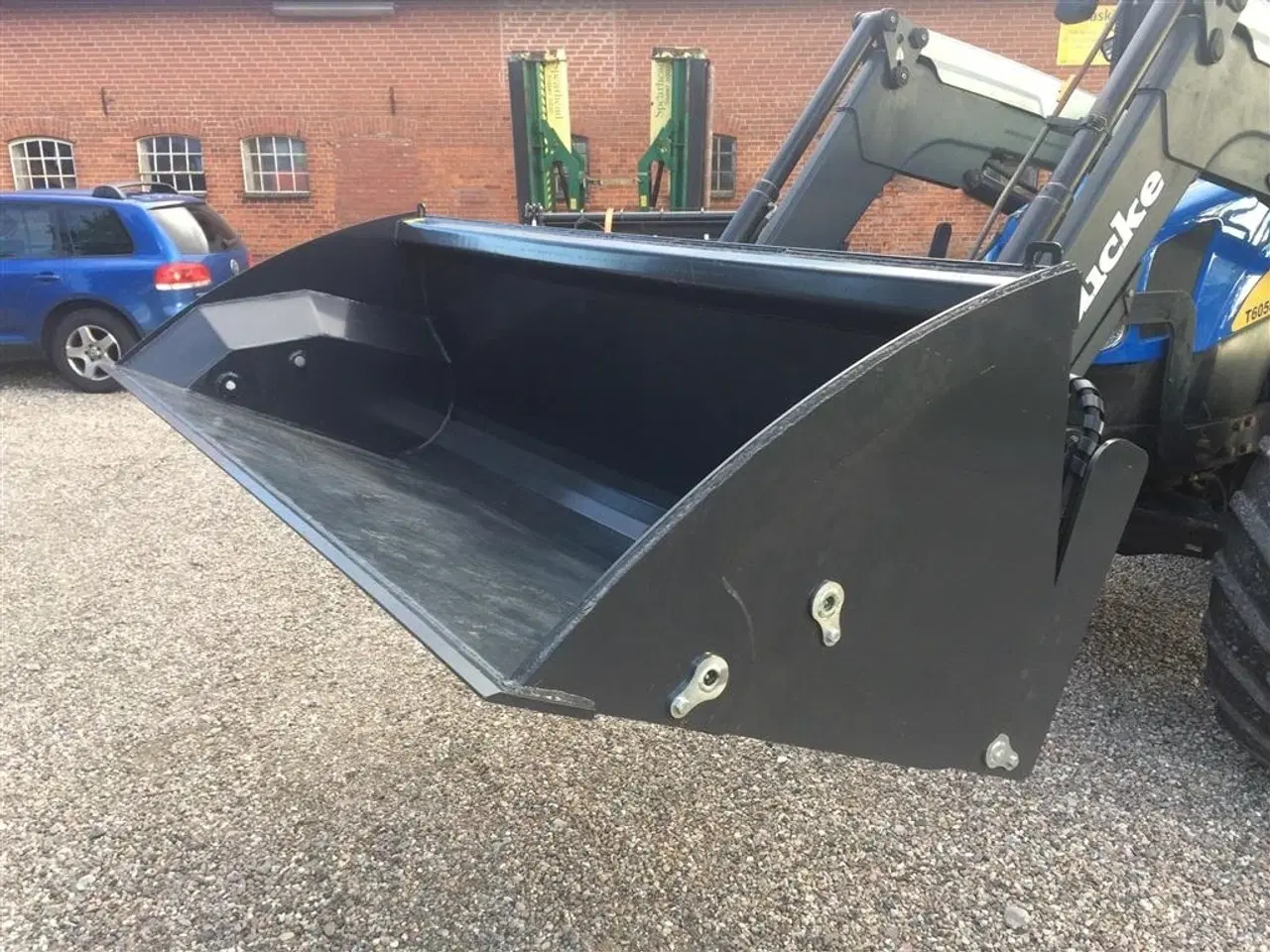 Billede 3 - - - - J-Maskiner 2400 Højtipskovl