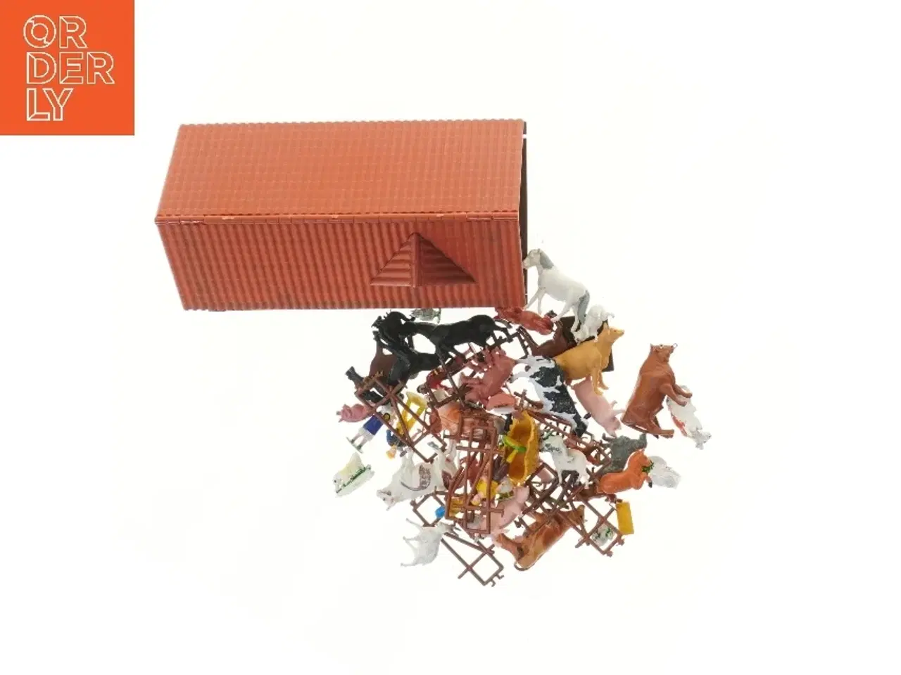 Billede 2 - Legehus med figurer (str. 24x14x15 cm)