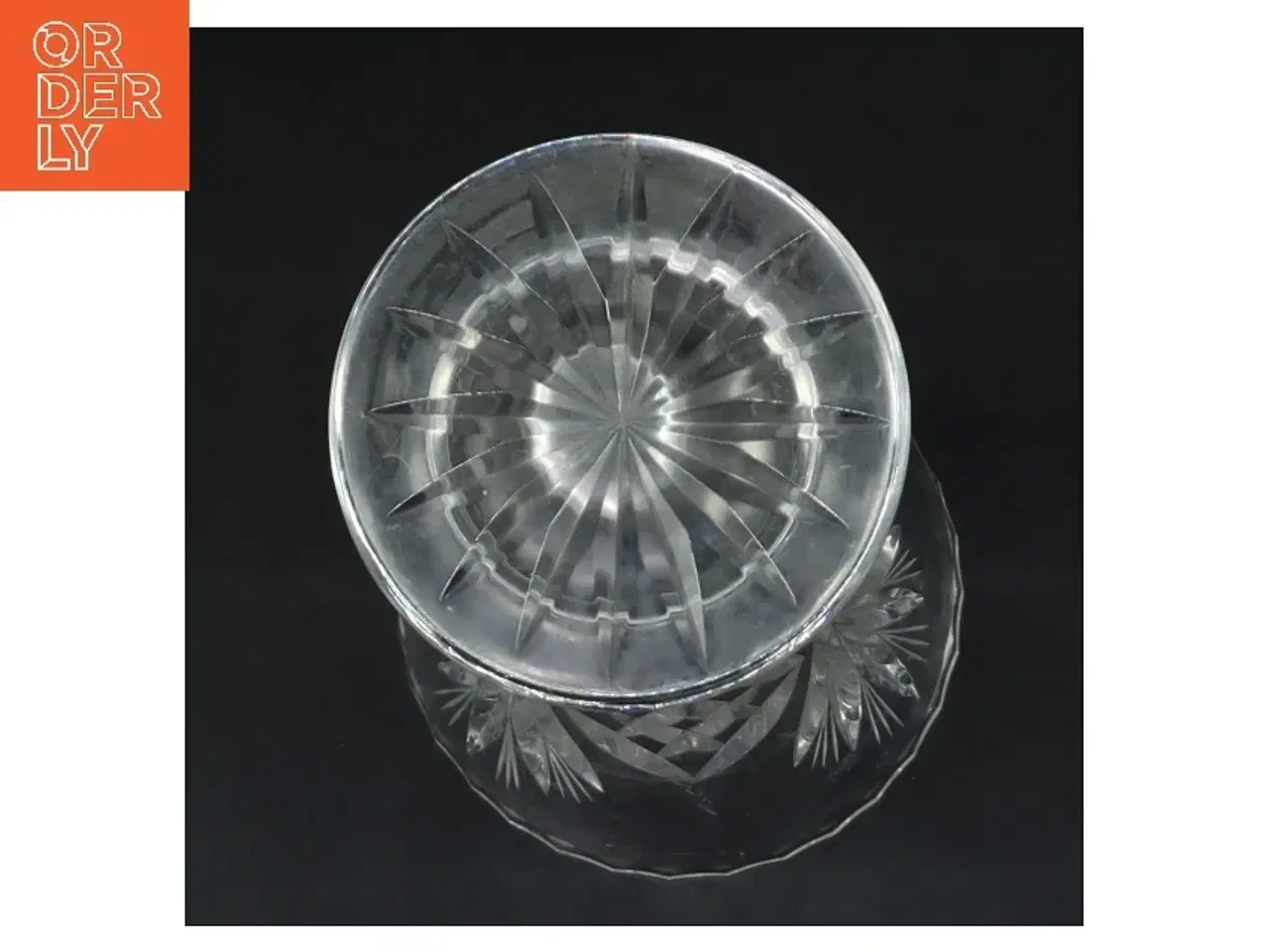 Billede 3 - Glas vase med udskæringer (str. Ø 9,5 cm højde 18,5 cm)