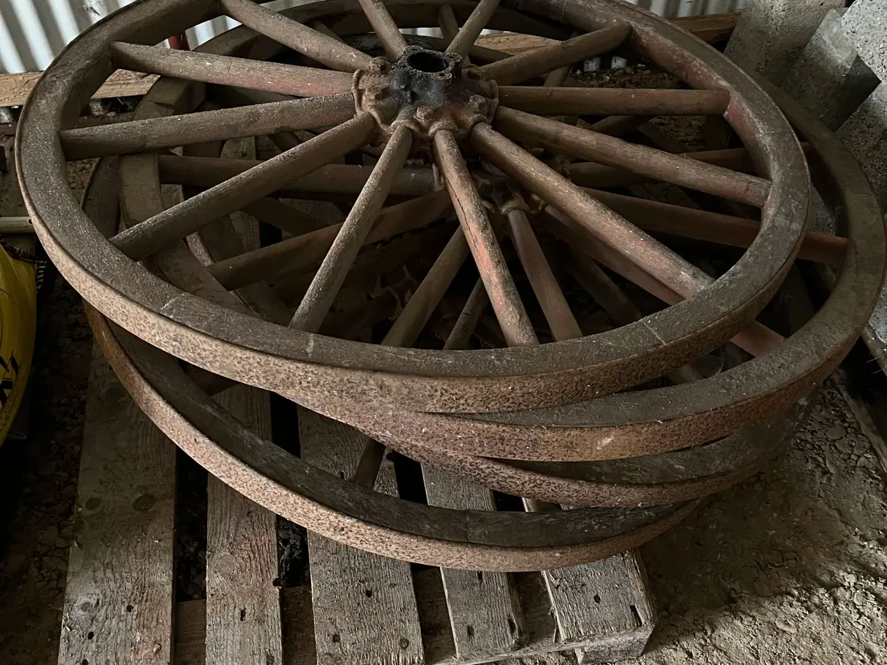 Billede 1 - Hestevognshjul 4 stk