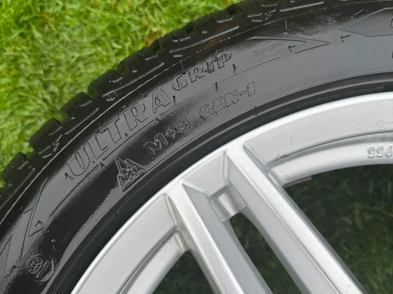 Billede 4 - 4stk vinter dæk på alufælge siddet på Mercedes cla