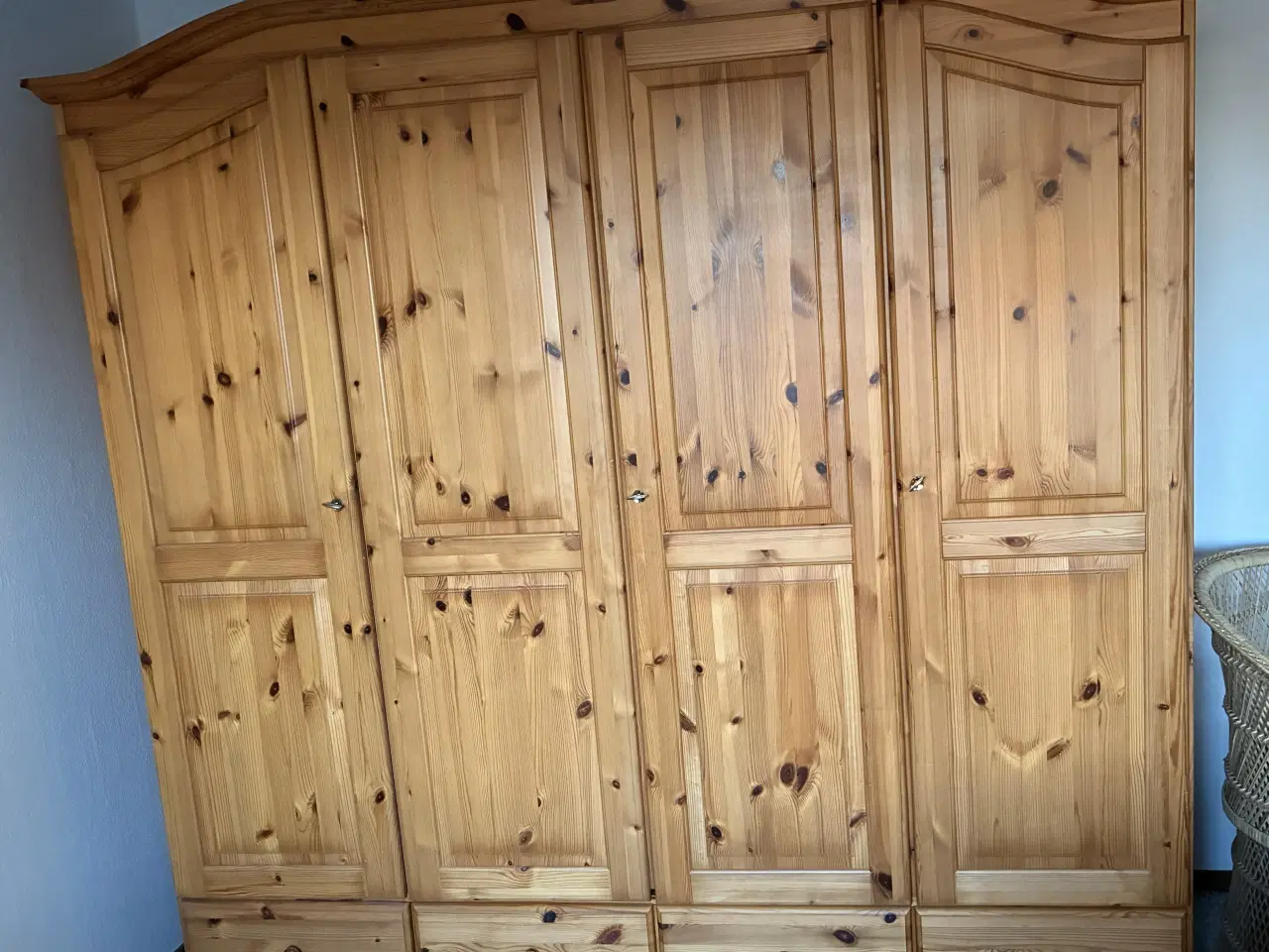 Billede 1 - Garderobeskab, klædeskab