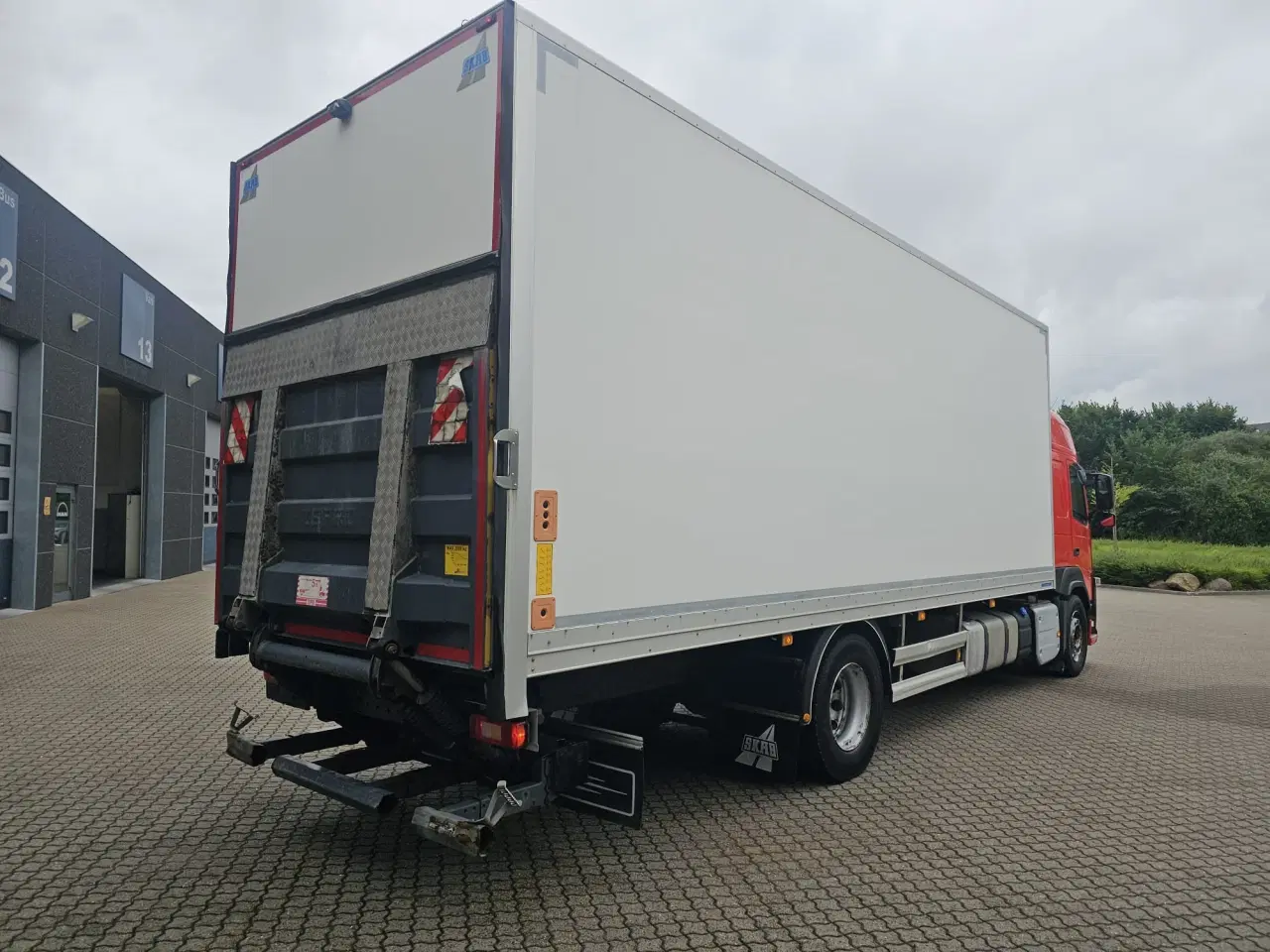 Billede 8 - Volvo FM340, Lukket kasse