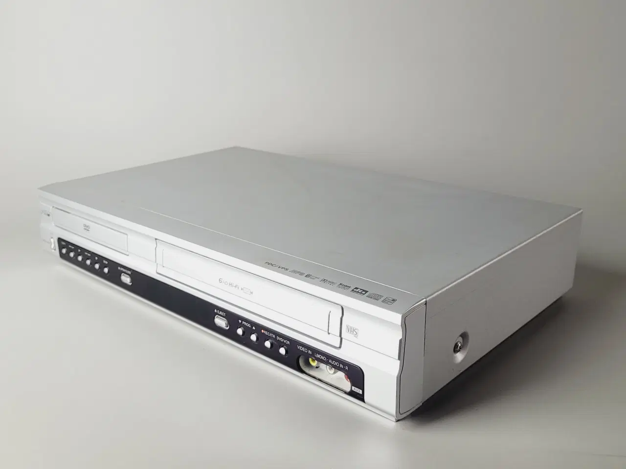 Billede 5 - ⭐️· Lumatro DVCR-2004 - Alt-i-én DVD og VHS Afspil