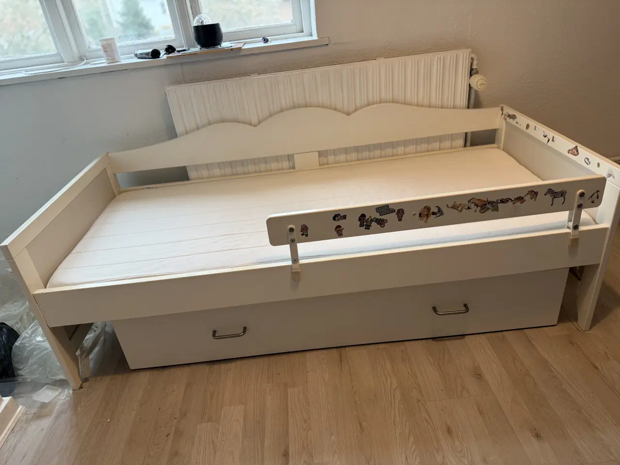 Billede 1 - Rigtig fin Junior seng