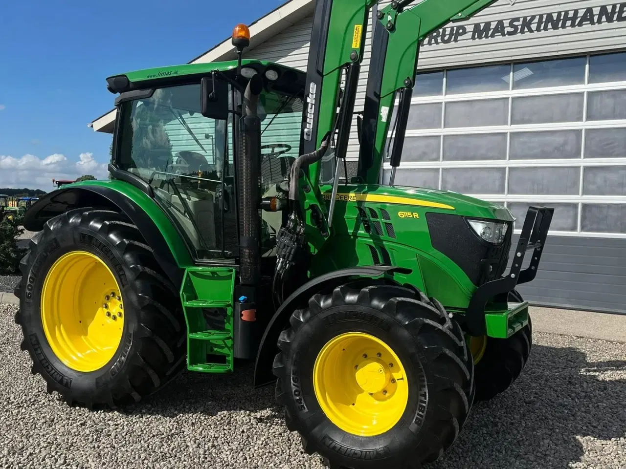 Billede 15 - John Deere 6115R Med frontlæsser og krybegear
