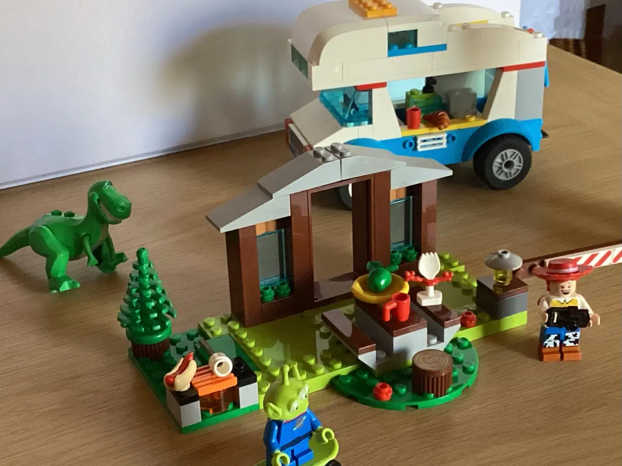 Billede 4 - Lego Autocamper ferie nr. 10769 i flot stand, prod