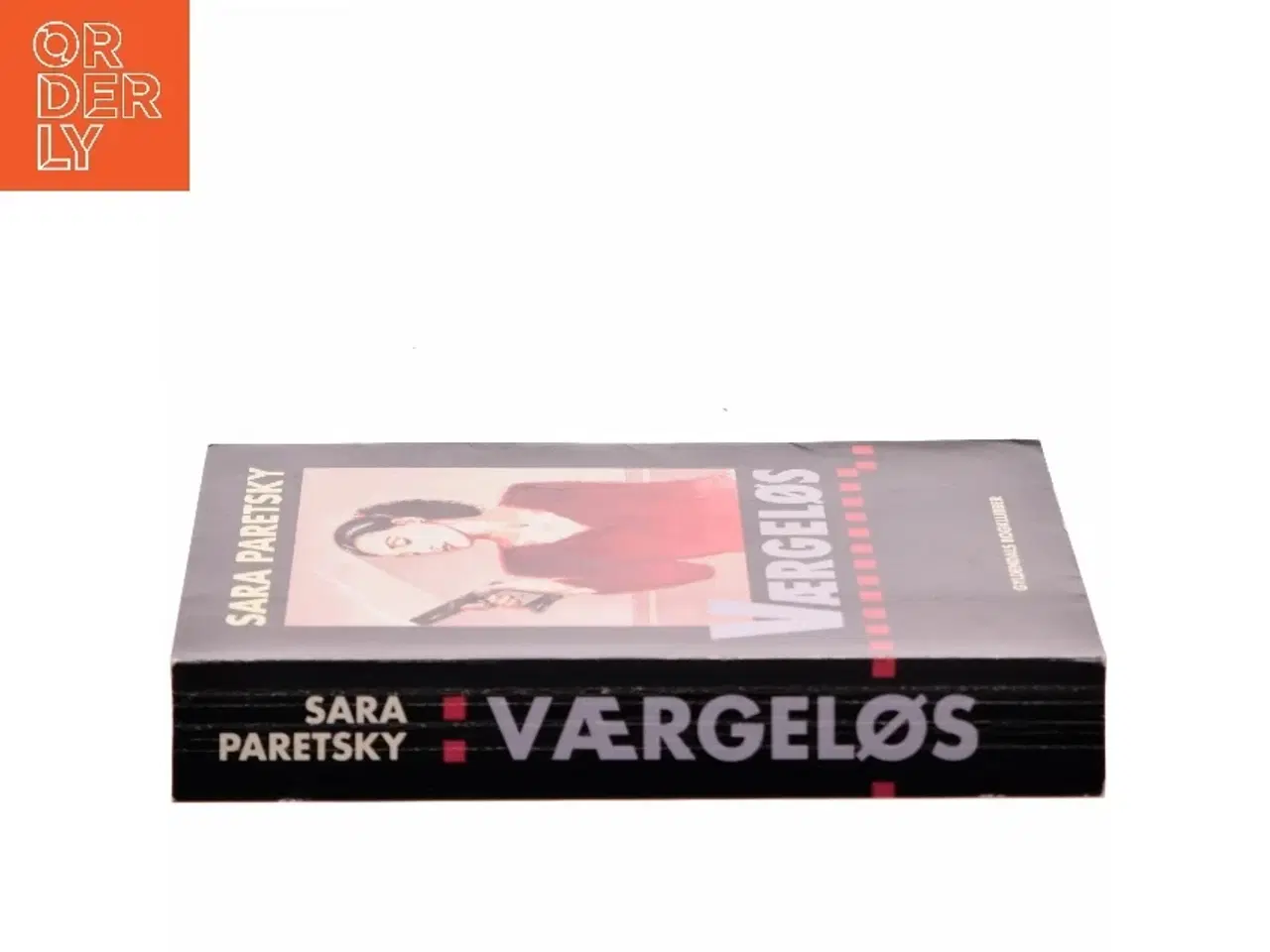 Billede 2 - Værgeløs - Sara Paretsky fra Gyldendals Bogklubber