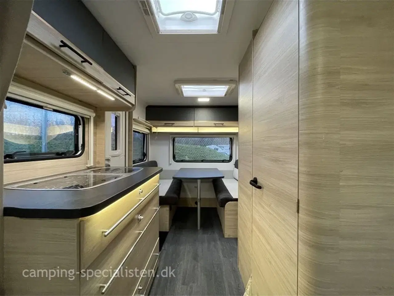 Billede 8 - 2023 - Caravelair Antares Titanium 470   Caravelair Antares 470 model 2023  kan nu ses hos Camping-Specialisten.dk