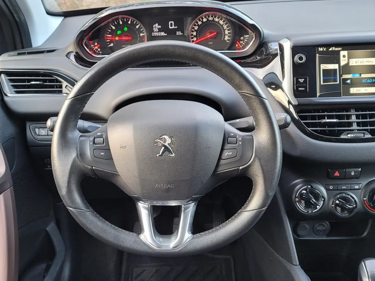 Billede 6 - Peugeot 208 1,2 VTi 100.000 km