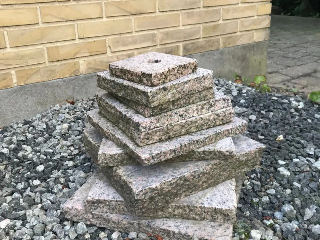 Billede 1 - Springsvandssten granit