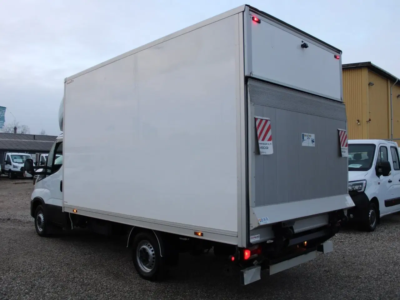 Billede 8 - Iveco Daily 2,3 35S14 Alukasse m/lift AG8