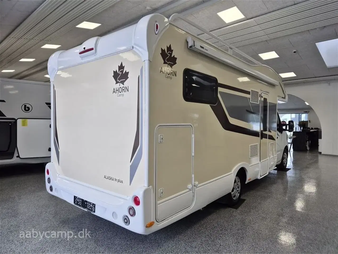 Billede 2 - 2022 - Ahorn ALASKA TE Plus   WEBASTO DIESELFYR. MARKISE. VARME PÅ SPILDEVANDSTANK.UNDERVOGNSBEHANDLET KUN 18,500 KM.