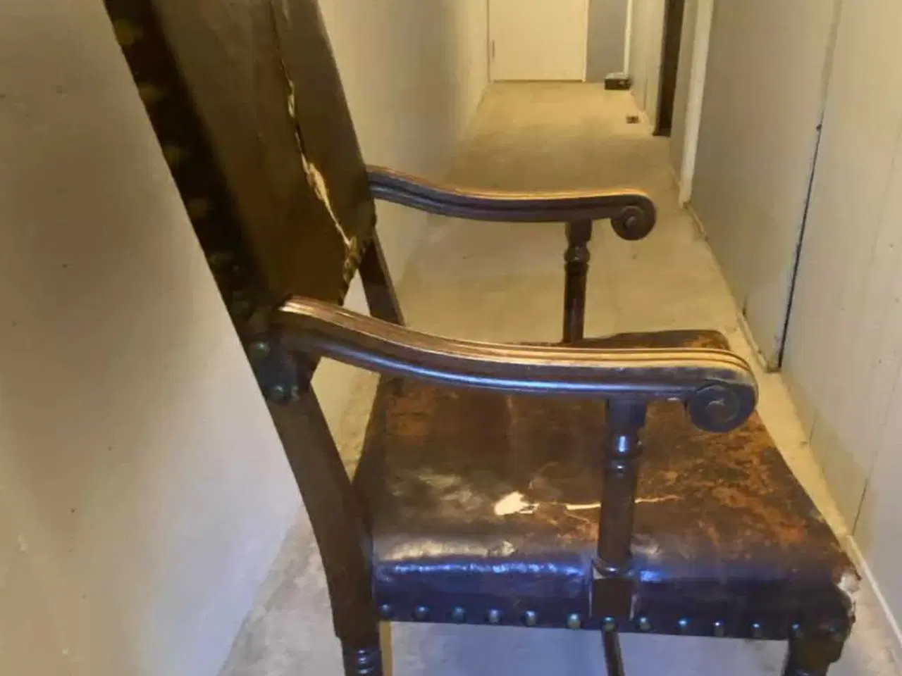 Billede 2 - Antik Kongestol