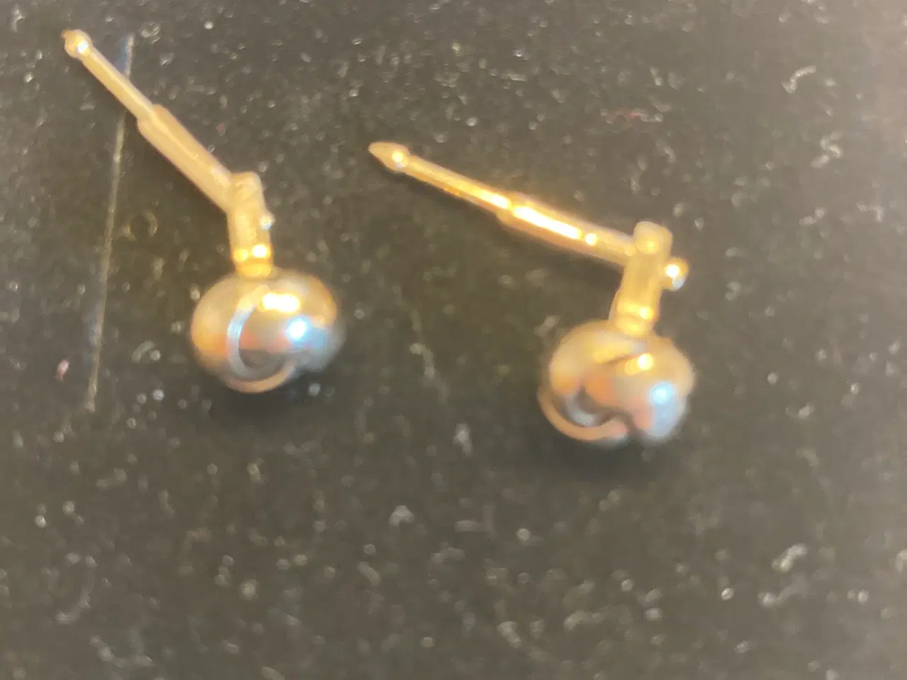 Billede 1 - Brystknapper 8kt. guld