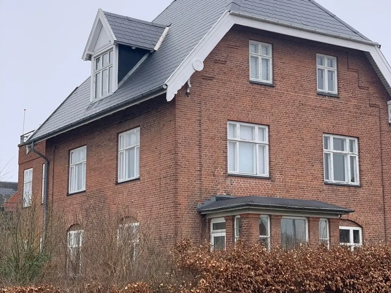 Billede 14 - Lyst kontorlejemål i Hillerød – 153 m² stueplan med parkering inkluderet