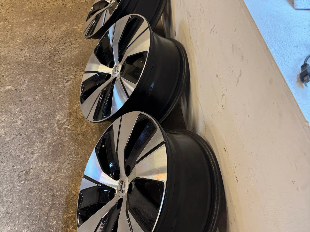 Billede 3 - 4 stk Volvo xc40 alufælge