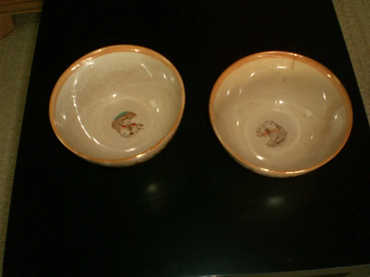 Billede 2 - 2  hollandske skåle.