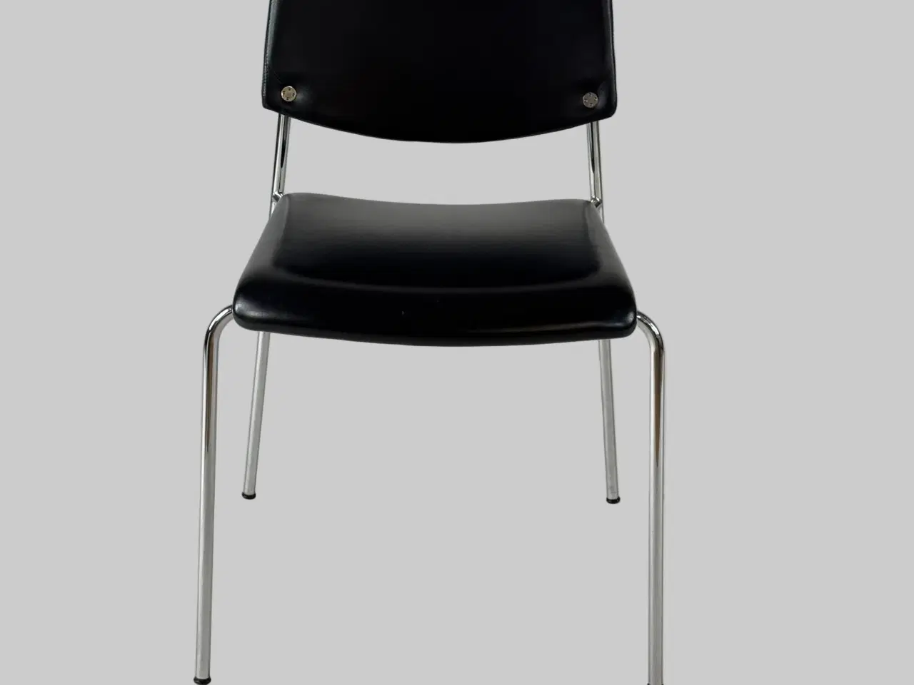 Billede 3 - Magnus Olesen Pause Stol – Sort Læder/Krom Stel