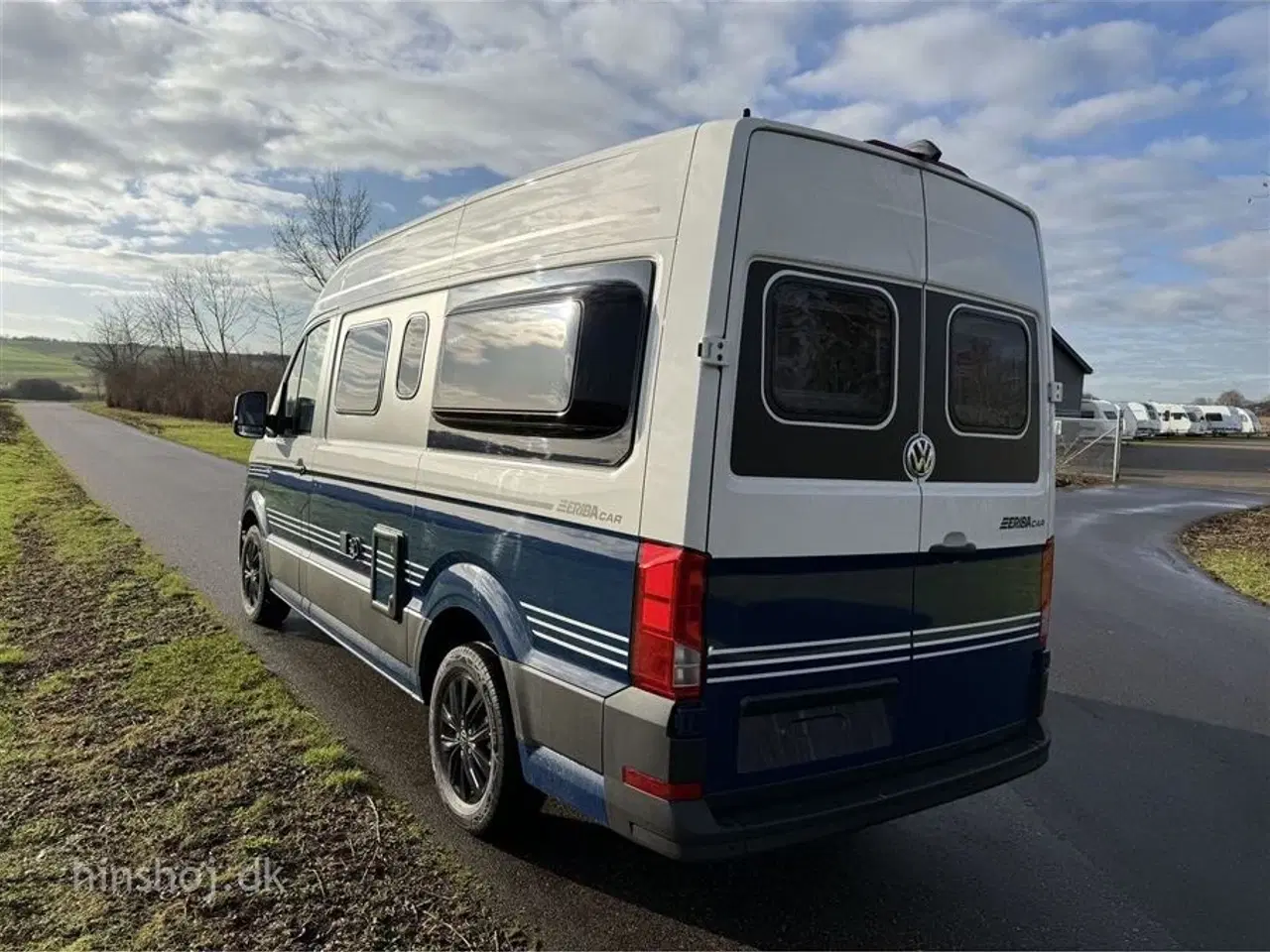 Billede 8 - 2025 - Eriba Car 600 Deep Ocean Blue Aut   Lækker Campervan fra Eriba hos Hinshøj Caravan.