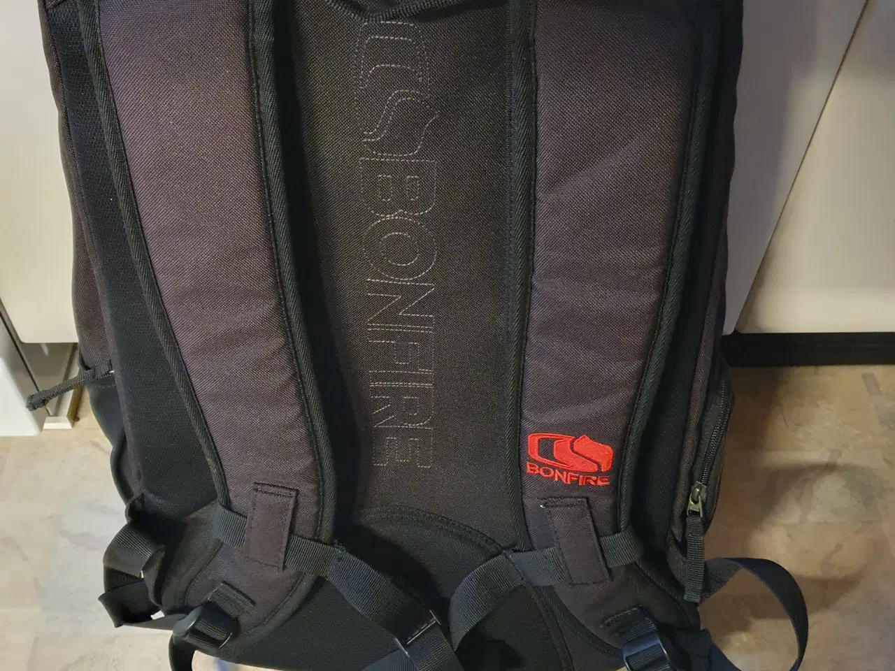 Billede 2 - Næsten ny Rygsæk og Computertaske,  BUD Modtages !