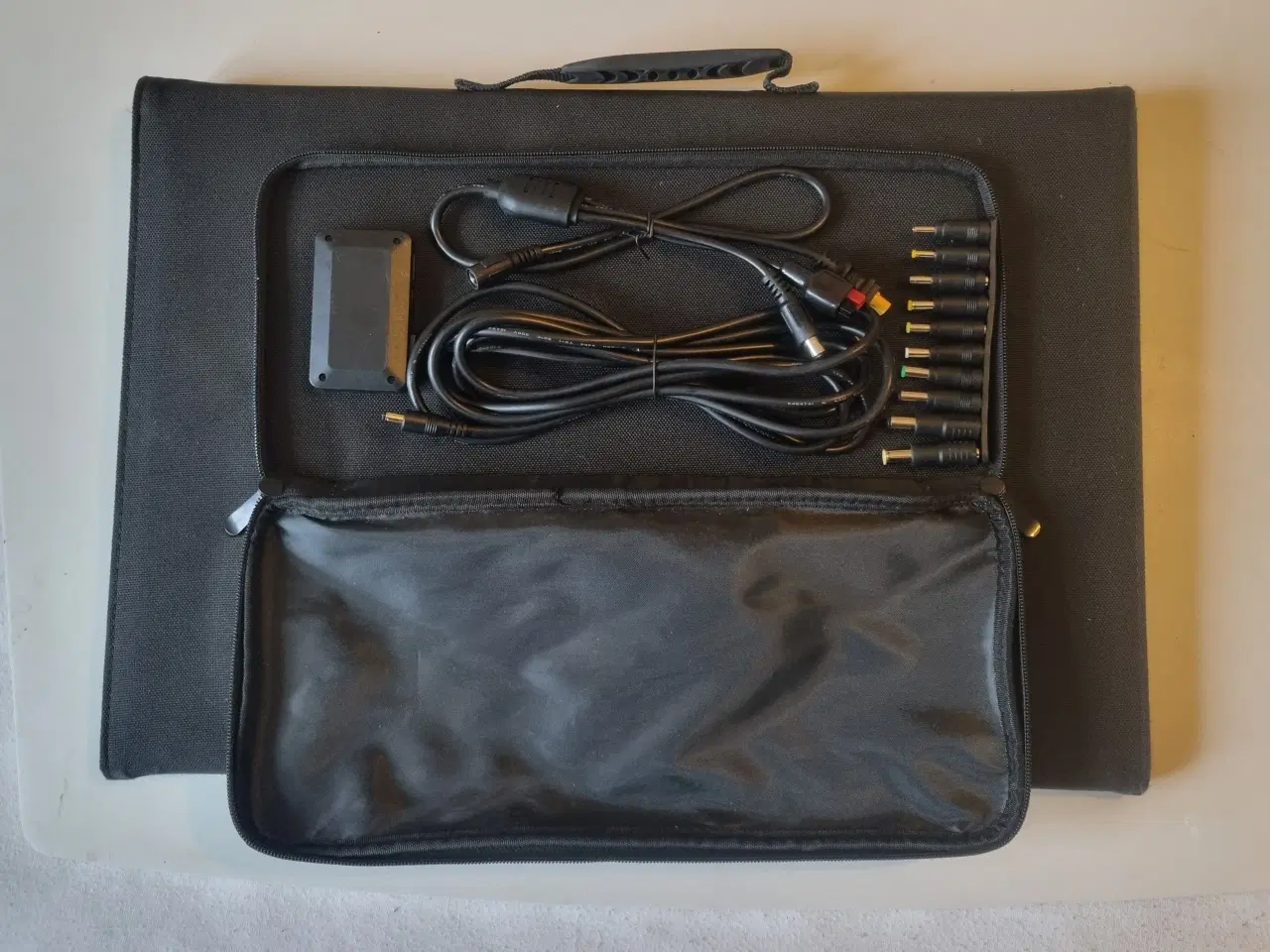 Billede 3 - 120W Flytbar Solcelle / Solar Panel