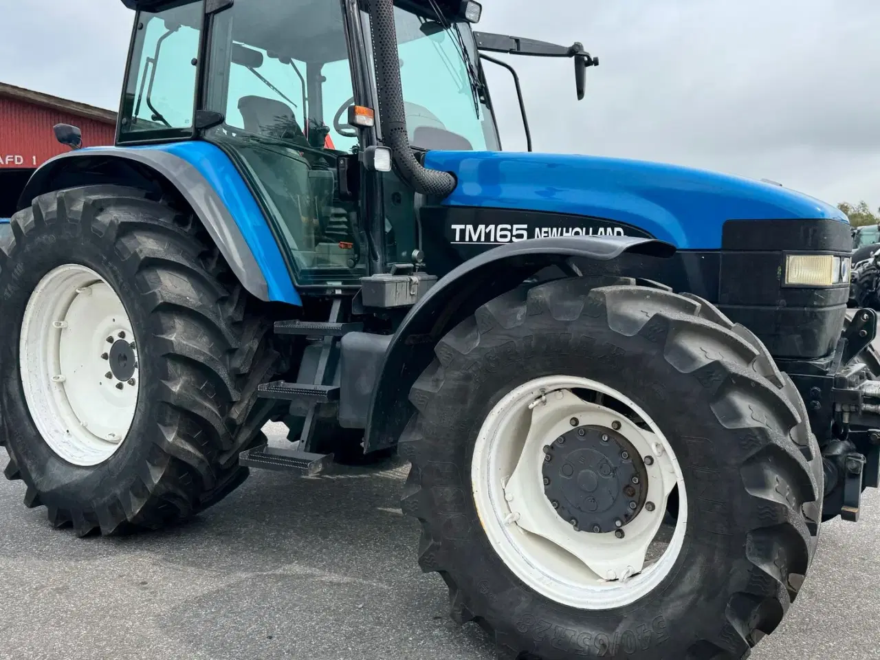 Billede 8 - New Holland TM 165  KUN 4000 TIMER OG AFFJEDRET KABINE!