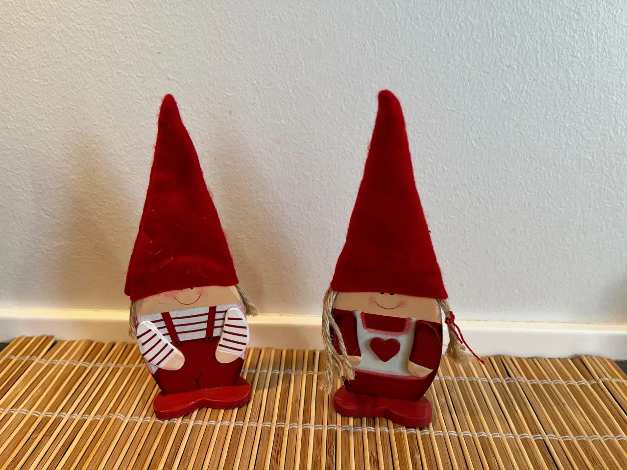 Billede 4 - Smuk rustik fletbakke m/håndtag og julenisser mv.