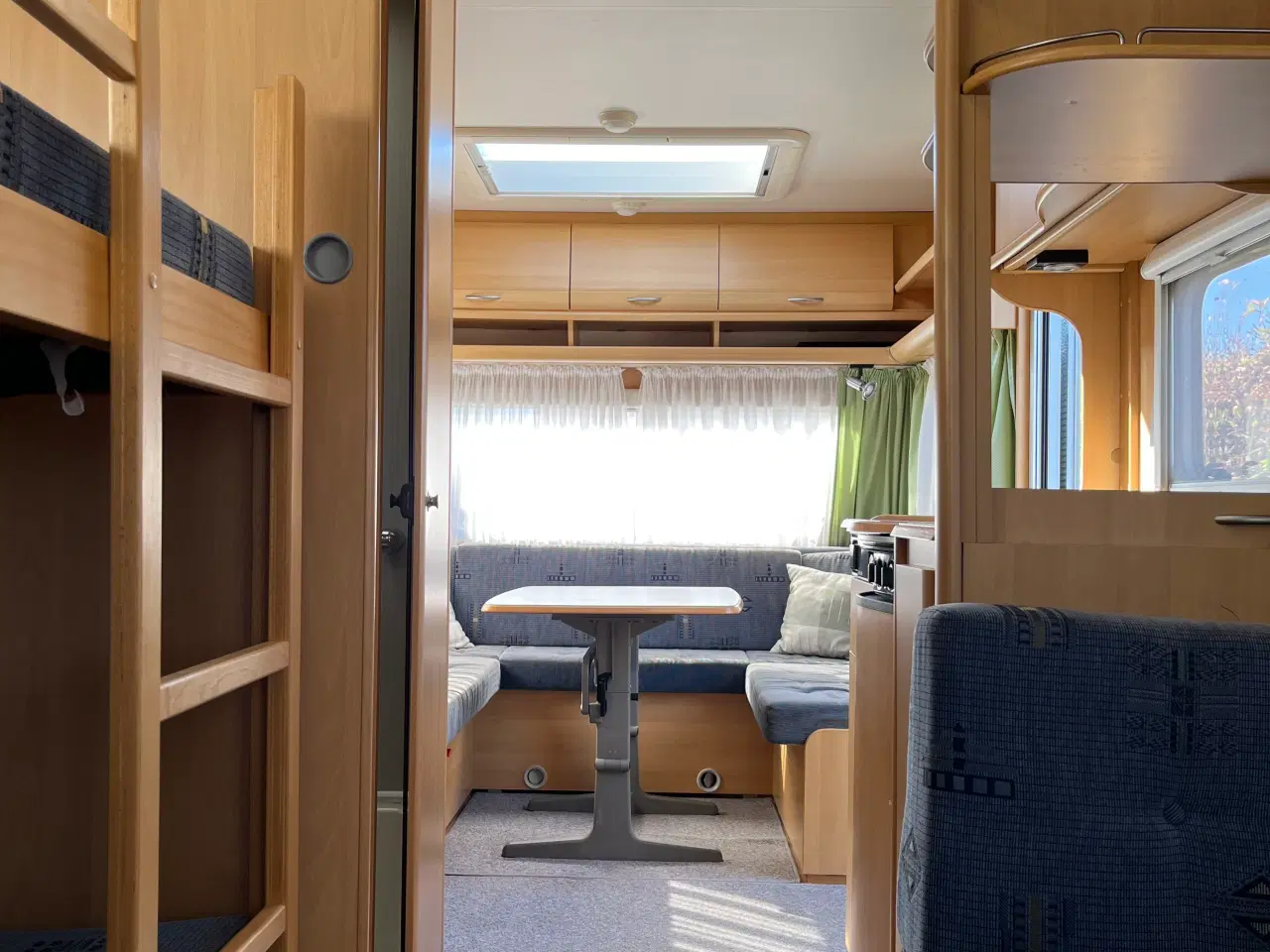 Billede 9 - Campingvogn med køjer