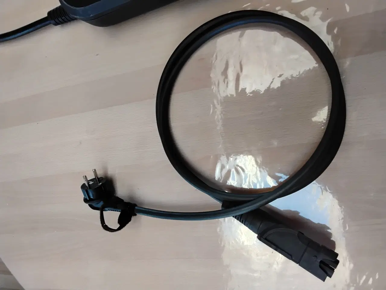 Billede 3 - AUDI Oplader til elbil