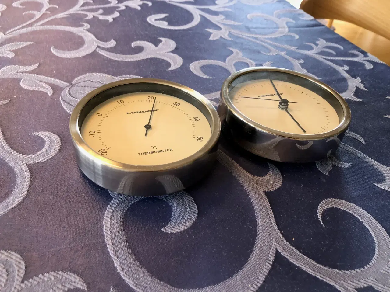 Billede 2 - Ur og termometer